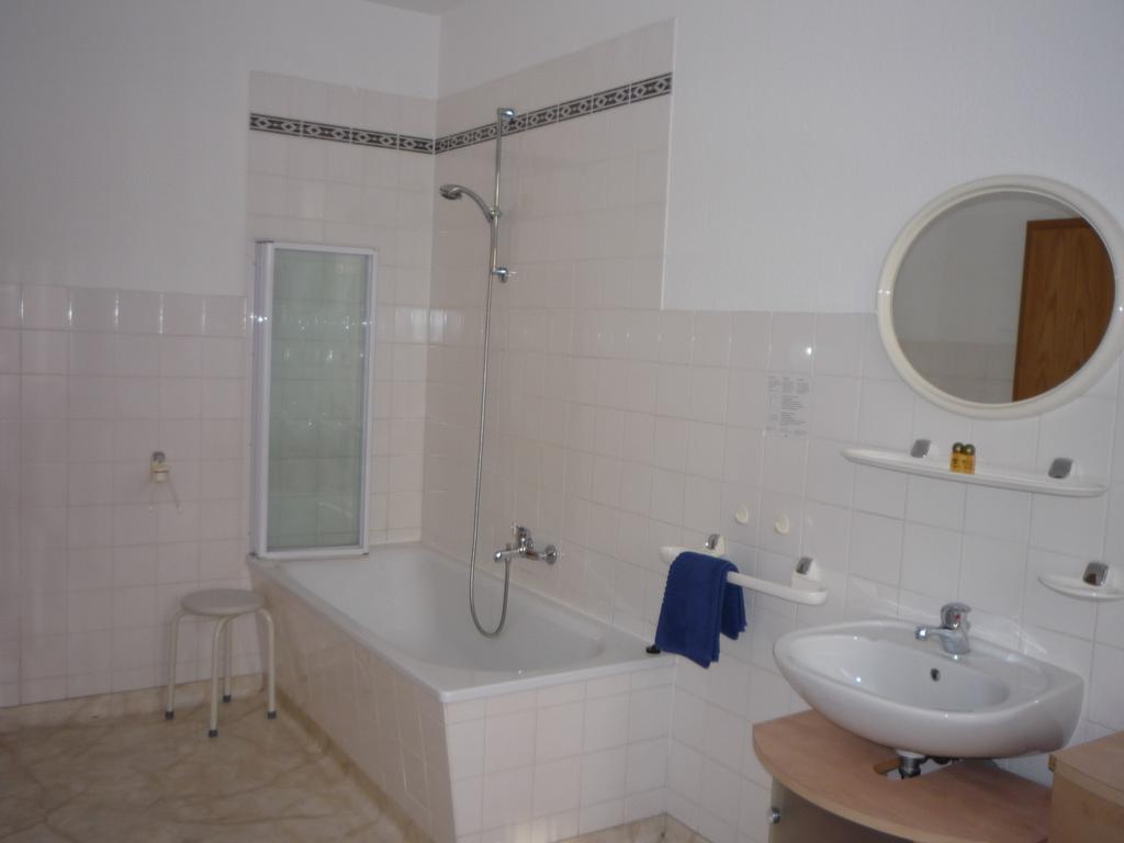 Gasthof & Pension Hause Halle  Room photo