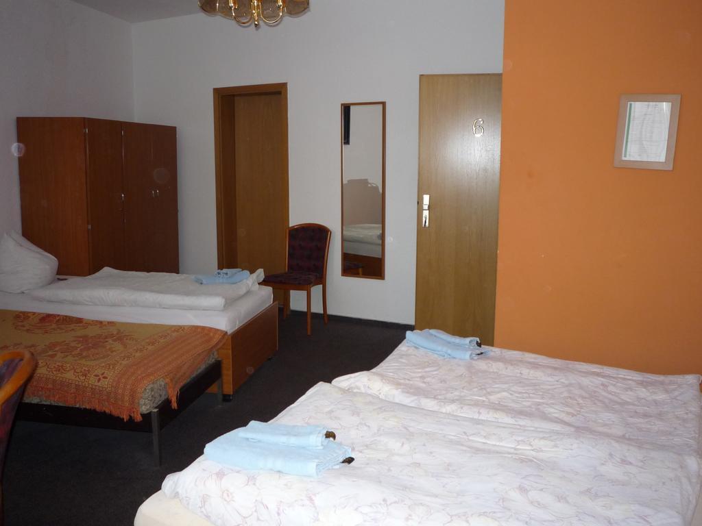 Gasthof & Pension Hause Halle  Room photo